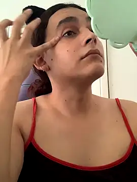 La-Gatiita-trans online show from November 27, 4:42 pm