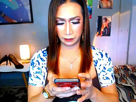 littleredbunny27 online show from January 17, 7:43 pm