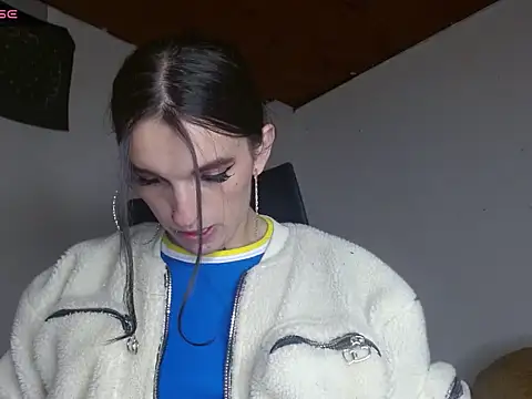 Scarlett crastrawberry online show from May 6, 2:18 am