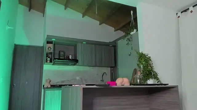 valeriahornier online show from November 11, 6:48 am