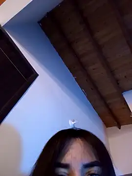 valeriahornier online show from May 8, 2:52 am