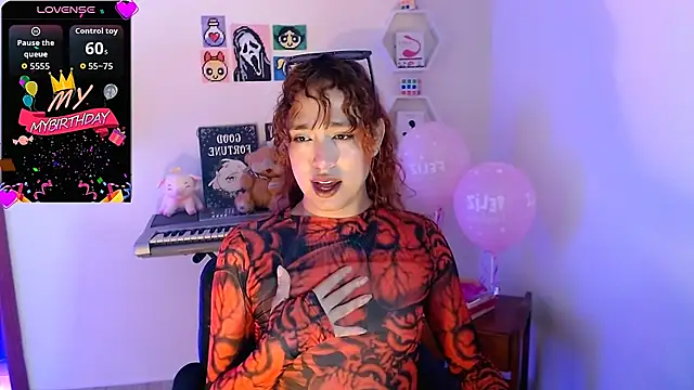 AdelineEsposito online show from February 6, 3:34 am