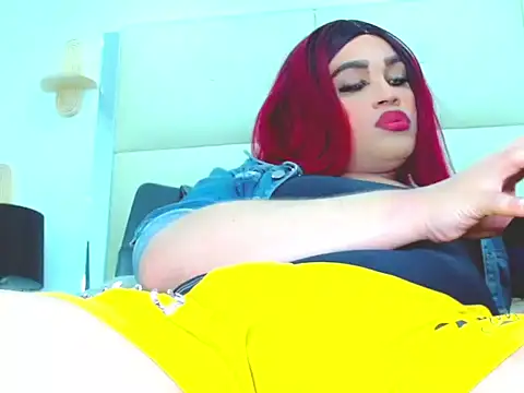 NharaBigCock online show from May 25, 7:54 pm