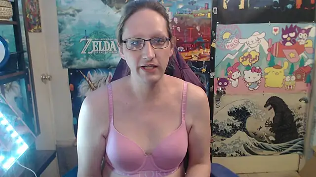 Savanah Banana  online show from May 15, 9:39 am