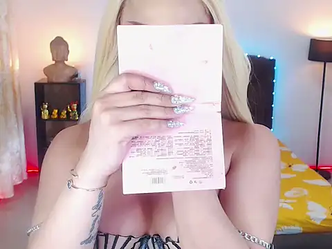 PlayfullOliviaTS online show from November 26, 7:44 am