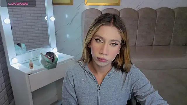 Evy Luxx v online show from February 25, 3:22 am