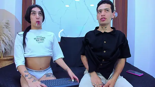 Loversinfire2 online show from May 1, 12:59 am