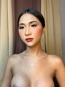 Diannellove online show from July 18, 5:31 pm