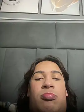 larysinha online show from May 26, 3:14 am