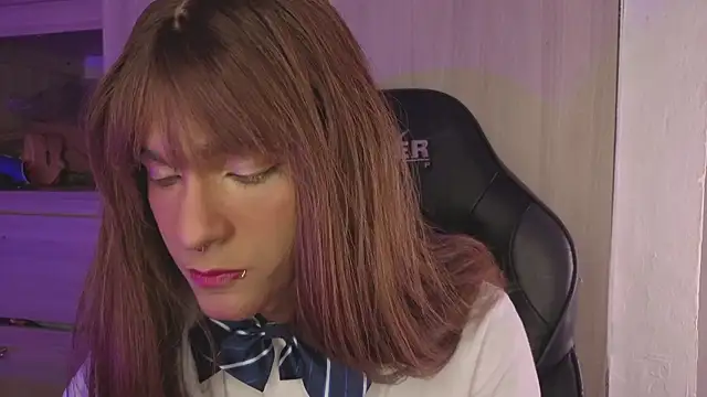 tiffanyy 777 online show from May 8, 1:57 am