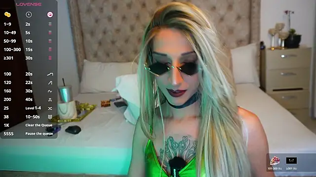 xkassandraxx online show from May 14, 7:07 am
