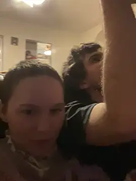 SugarNCinnamon online show from February 9, 1:01 am