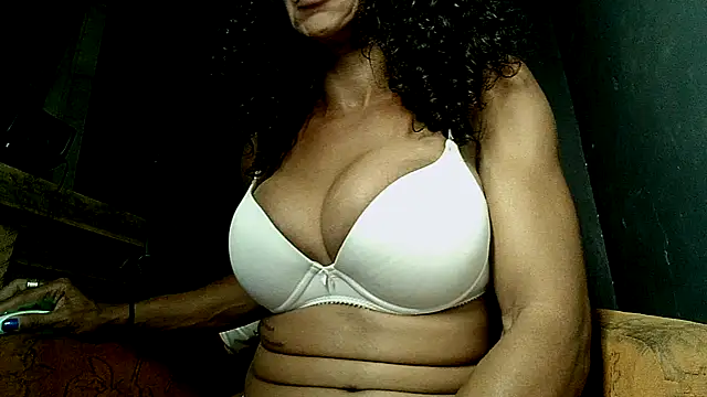 paolla23cm brasil online show from May 14, 3:16 am