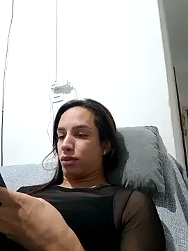 ofjuliaa online show from May 8, 8:55 am