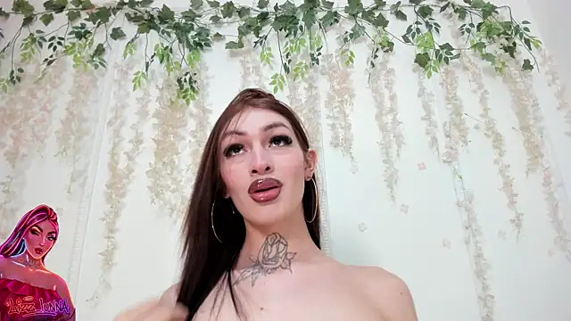 lizz lunna online show from May 17, 6:57 am