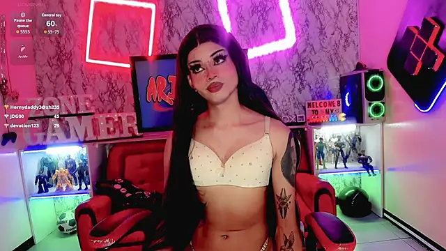 Lisa sparkleee online show from February 5, 7:13 am