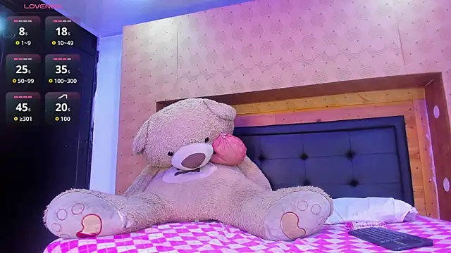 Samantha Blaze1 online show from February 5, 11:37 am