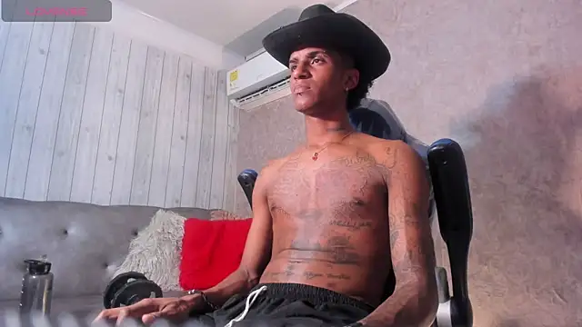 scarlettqueenx online show from February 19, 8:16 pm