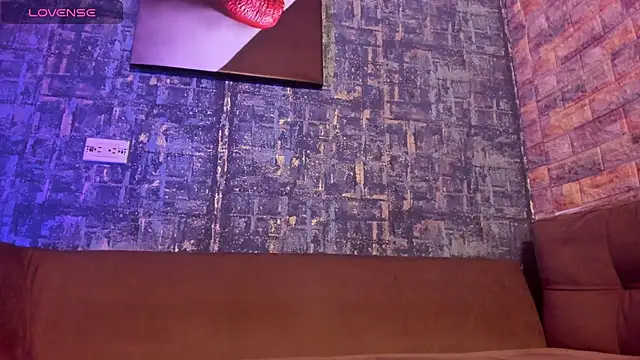 scarlettqueenx online show from February 23, 9:18 pm