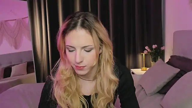 Tiffany  King online show from May 12, 5:38 am
