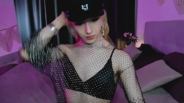 Tiffany  King online show from May 27, 11:07 am