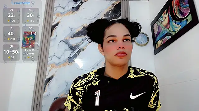 Zonce shimer online show from April 22, 8:16 pm