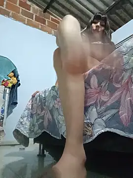 lucyscay  online show from May 24, 10:18 pm