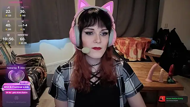 Samanteased online show from May 14, 5:10 pm