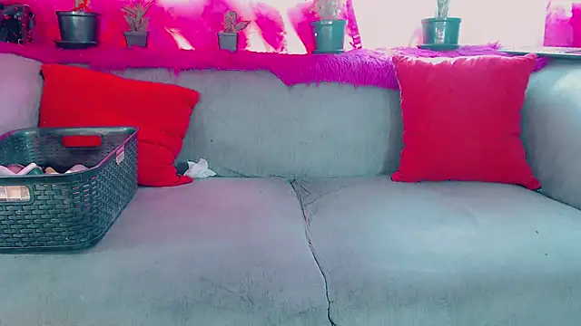 DeboraGill online show from May 23, 8:49 pm