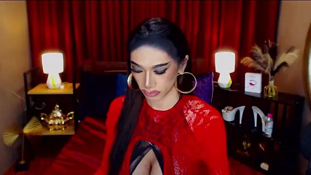 KieraLee online show from May 13, 4:32 am