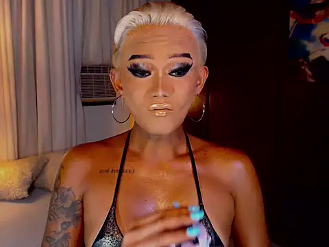 xXLustFullTransXx online show from May 24, 8:00 am