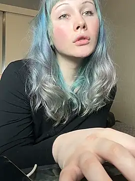 AlexaGudz online show from May 17, 9:03 pm