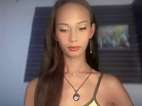 Sunkissed seductress online show from May 13, 12:14 pm