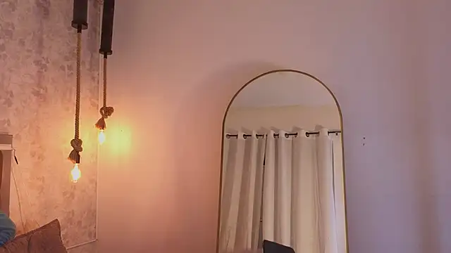 july quinzel online show from May 7, 3:02 am