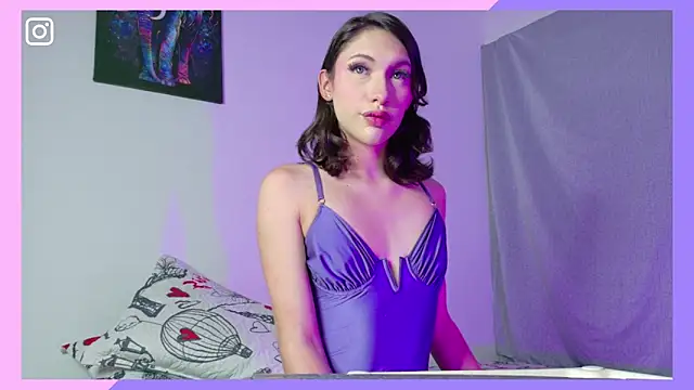 diamonddaphne online show from May 5, 5:46 am