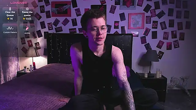 Thomas Norton online show from May 23, 9:11 pm