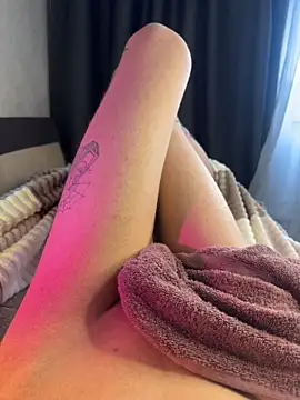 erikabrowncute online show from May 16, 8:56 am