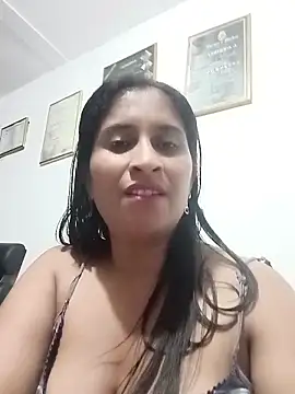 SofiaMendez1  online show from May 27, 3:25 am