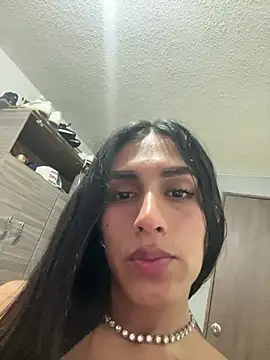 luna duque online show from May 7, 6:48 pm
