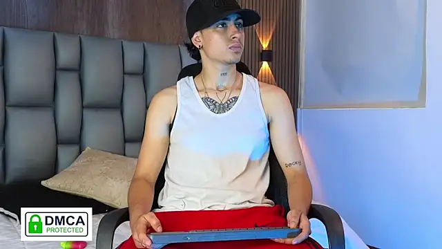 mohamed malik online show from April 23, 1:02 pm