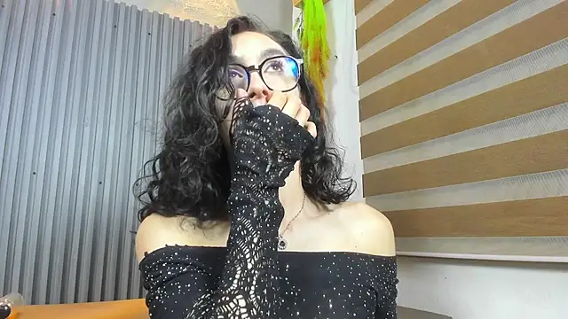 Shammy rosse online show from May 21, 2:18 am