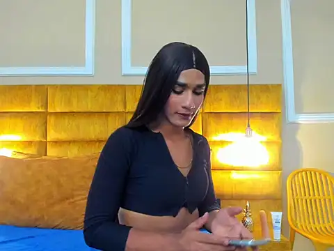 tiffanykanox online show from May 24, 9:01 pm