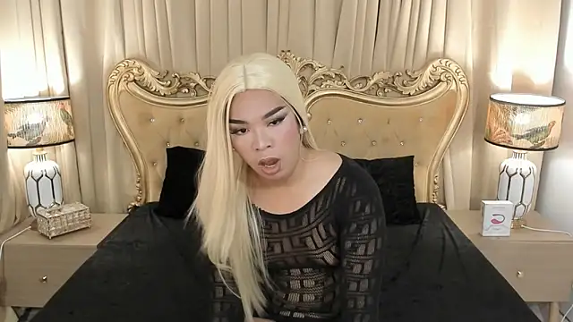OliviaRoxy online show from May 26, 8:33 am