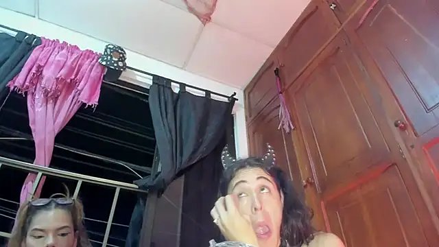 melany filly online show from May 16, 5:49 am