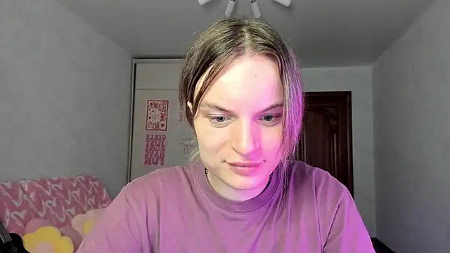 milliKira006 online show from May 23, 4:30 am
