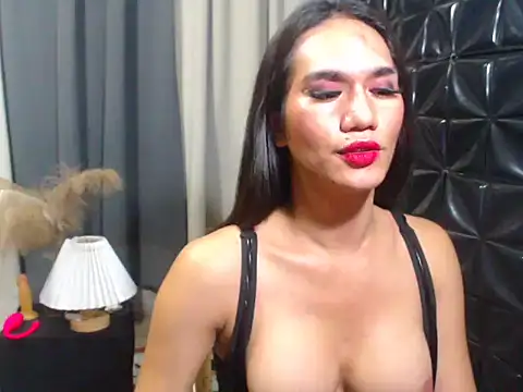 Queen Haliyah online show from May 22, 12:45 pm