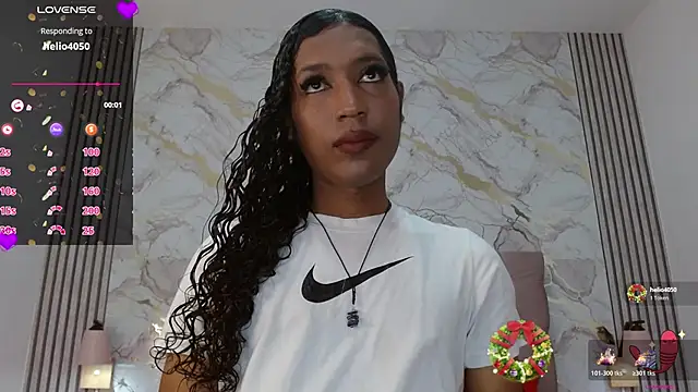 Mia Hiills online show from May 26, 12:46 pm
