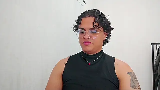 Diane exotic online show from May 3, 1:22 am