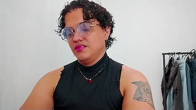 Diane exotic online show from May 5, 1:33 am