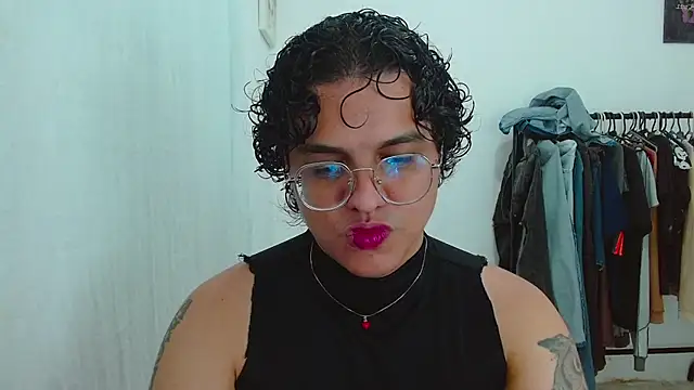 Diane exotic online show from May 17, 1:27 am